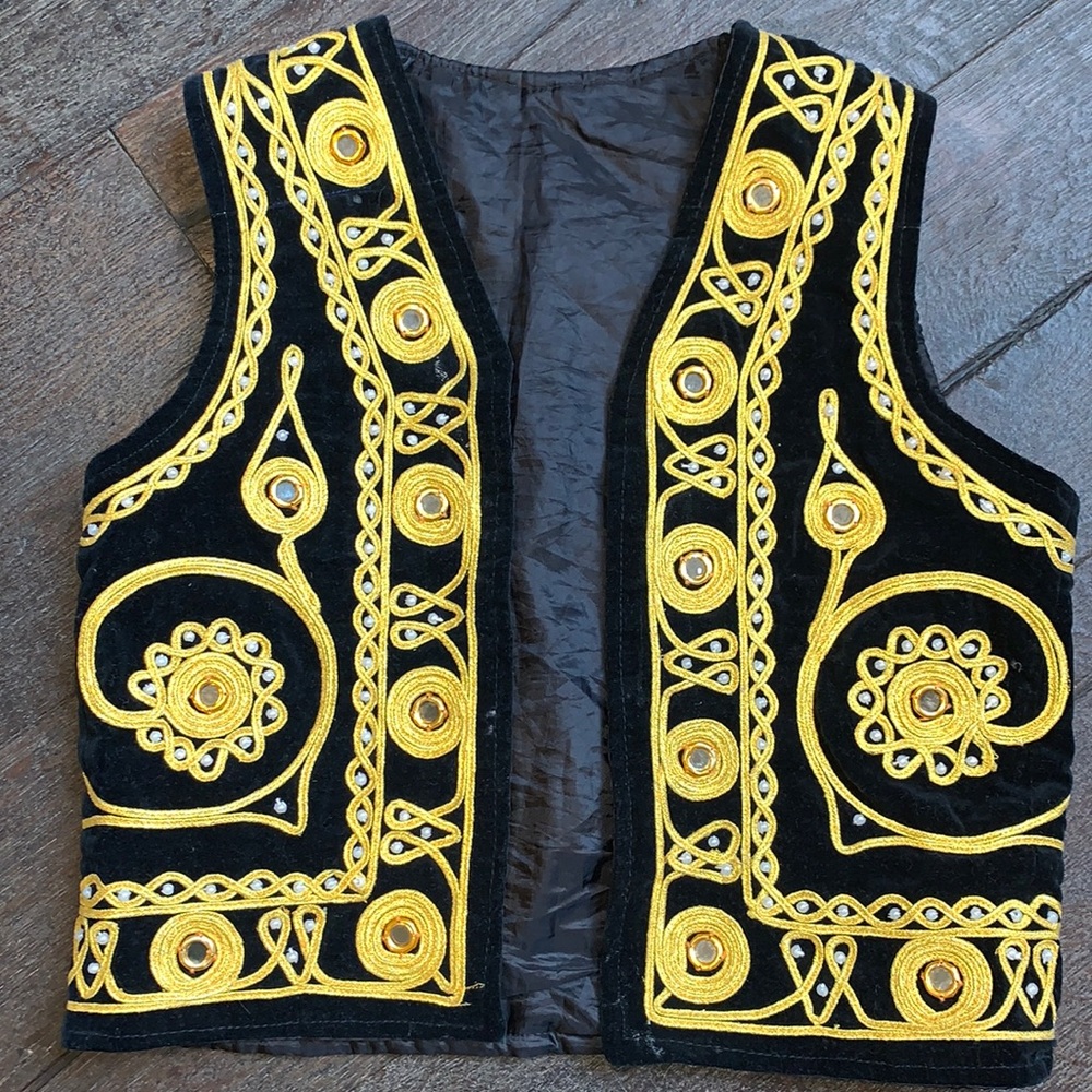 Traditional Eastern Childs Velvet Vest. Accented with tiny mirrors and beads.